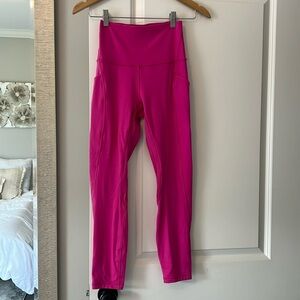 **WORN ONCE** LULULEMON ALIGN LEGGINGS WITH POCKETS 25”